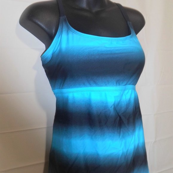 Strappy Back Two piece Swimsuit - Picture 3 of 7